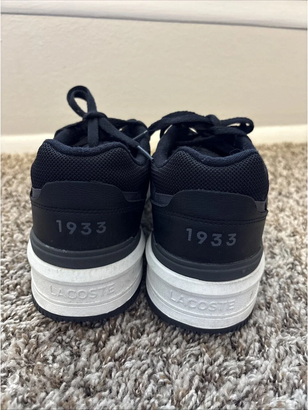Lacoste Men's Lineshot 223 Leather Sneakers Shoes Black White US Size 11.5